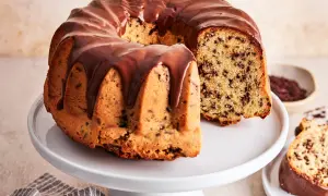 Schokoladiger Ameisenkuchen mit Schokoglasur, perfekt für ein einfaches Ameisenkuchen Rezept.