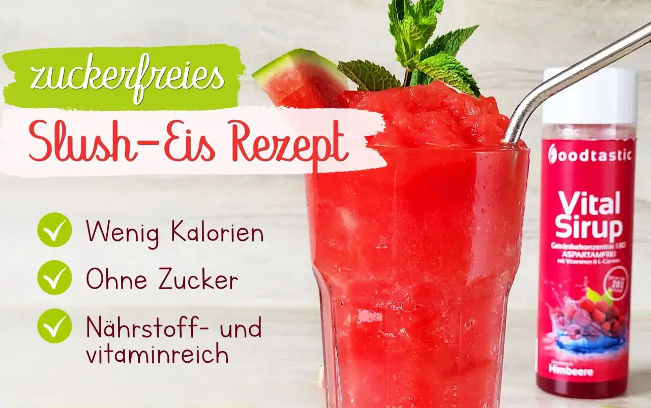 Erfrischendes, zuckerfreies Slush-Eis Rezept mit Himbeer-Sirup. Wenig Kalorien, nährstoffreich – so einfach lässt sich Slush Eis selber machen!
