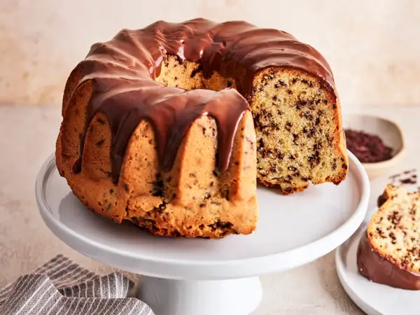 Schokoladiger Ameisenkuchen mit Schokoglasur, perfekt für ein einfaches Ameisenkuchen Rezept.